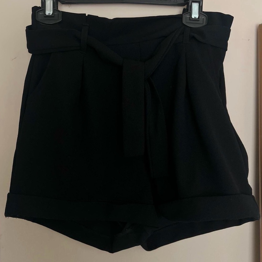 Haute Monde Black High-Waist Shorts